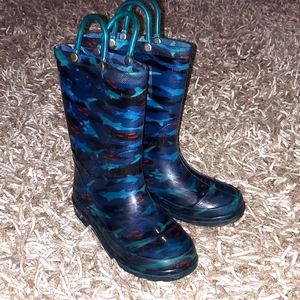 Boys LIGHT UP rain boots